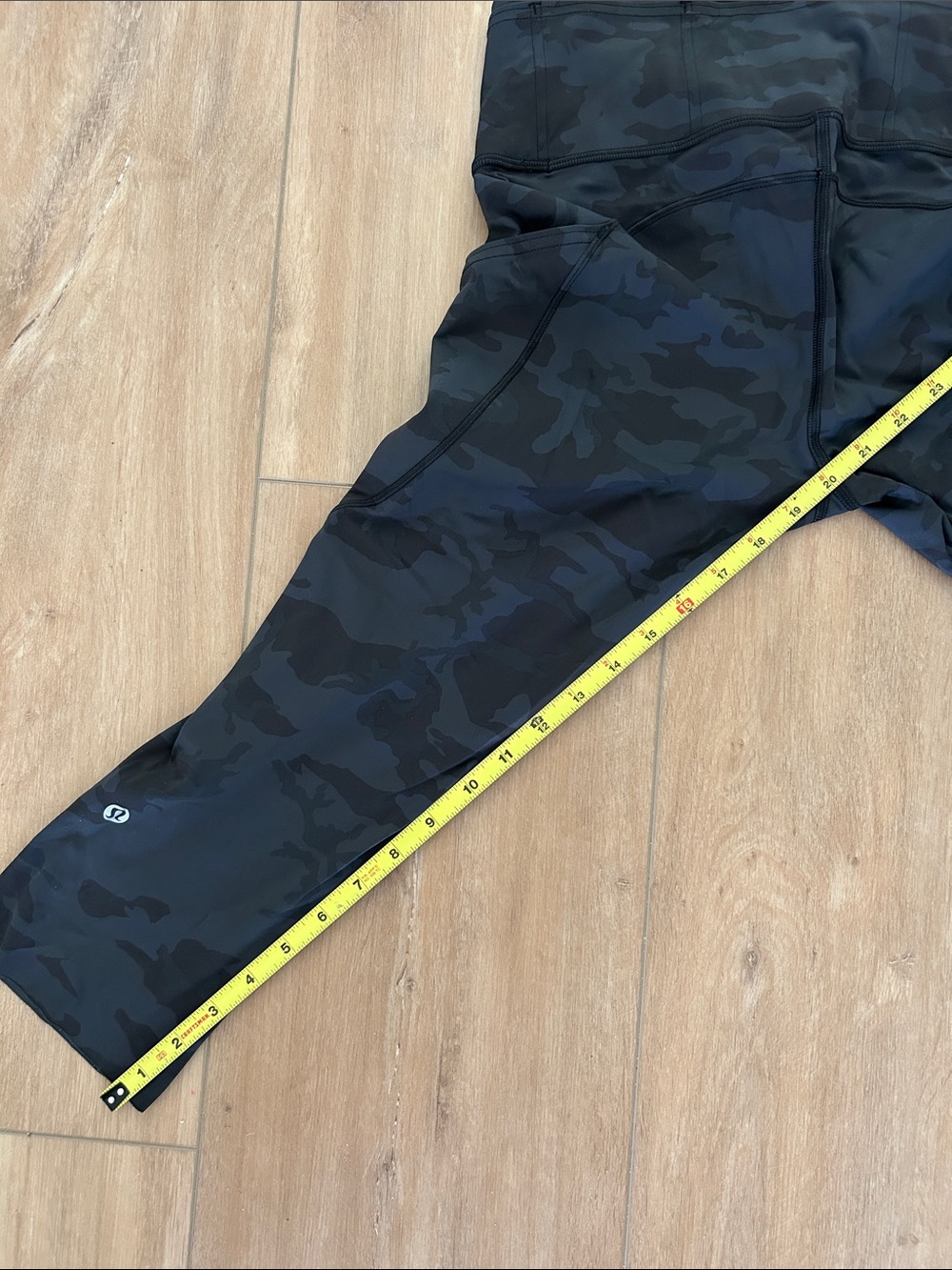 Worn once - LULULEMON Fast and Free Crop *Nulux in Incognito Camo Multi Grey - Picture 7 of 10